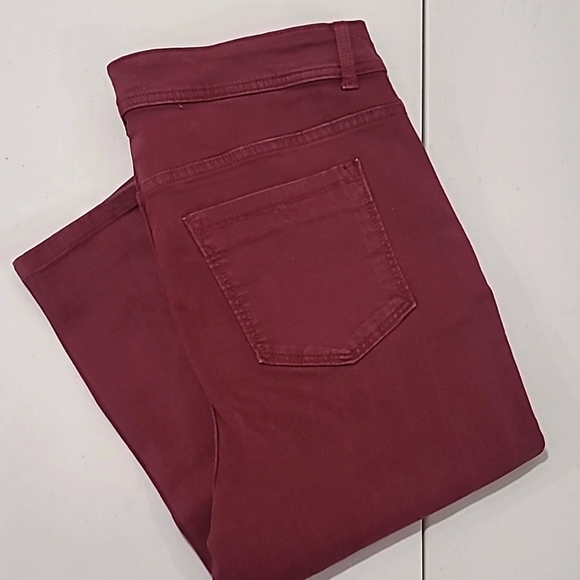 Item #8 Love & Legend Dark Red Stretch Jean NWOT sz 12. - Picture 5 of 5